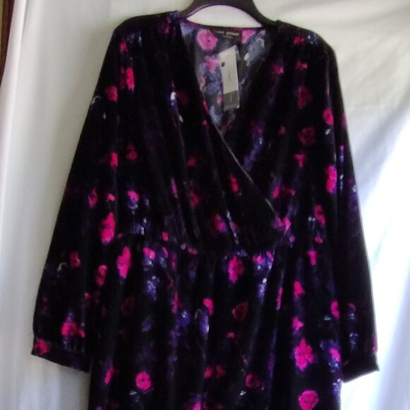 LANE BRYANT Black/Multi-Color Dark FLORAL Print VELVET Dress Sz 18 - Picture 2 of 8